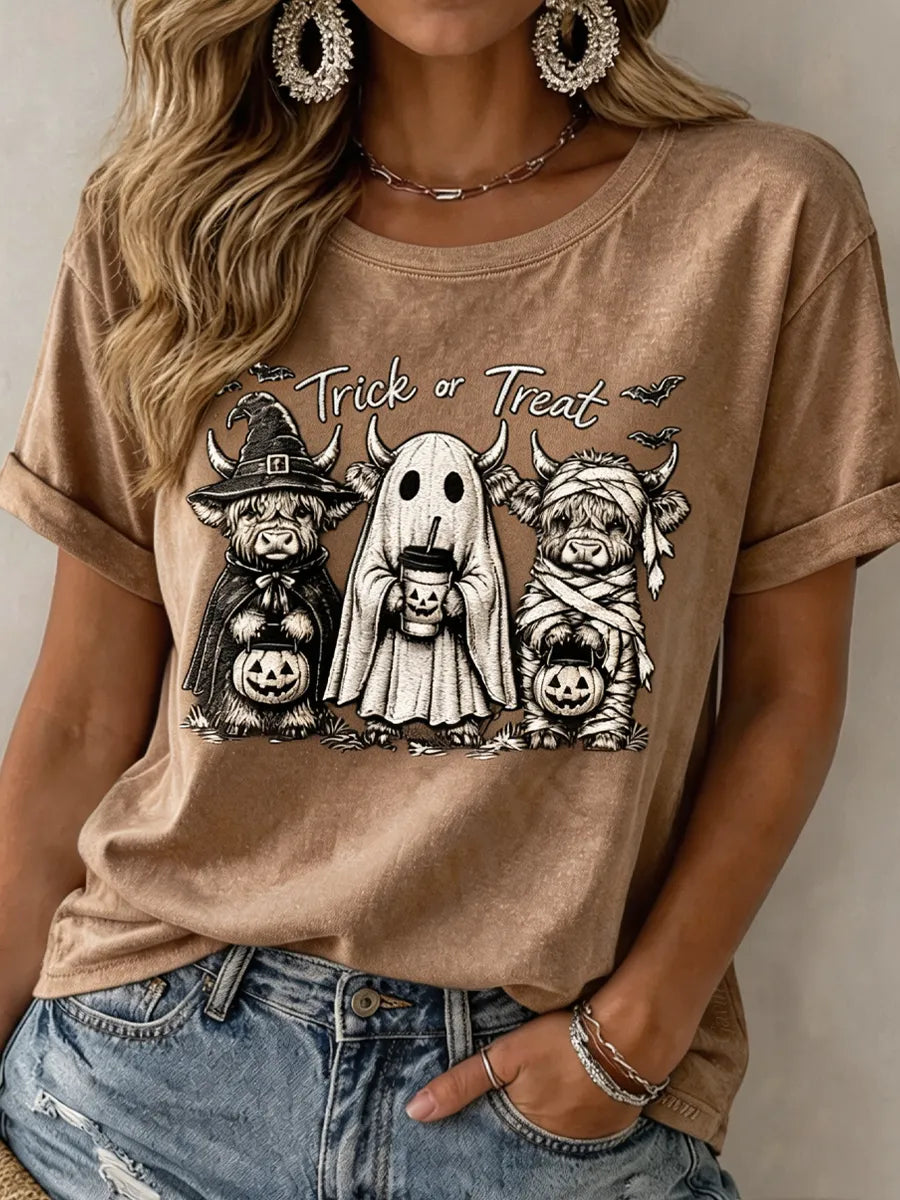 Women'S Trick Or Treat Highland Cow Round Neck T-Shirt