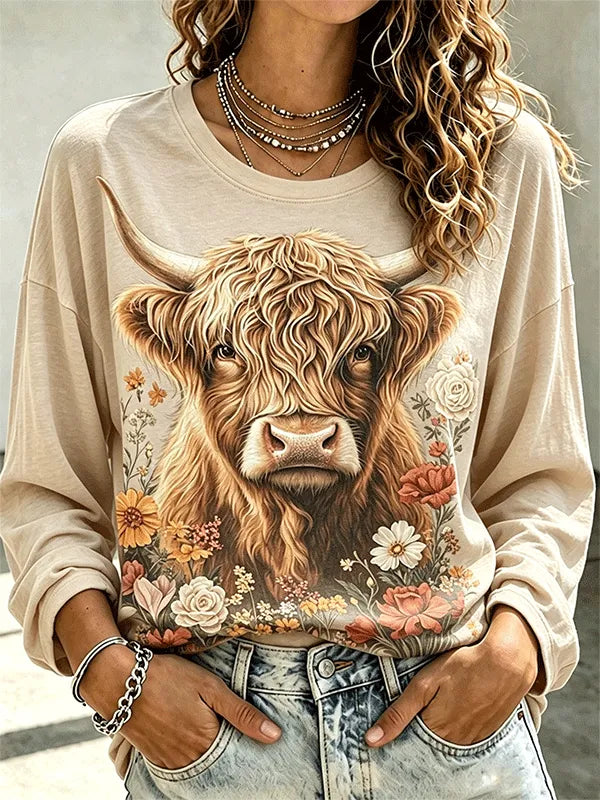 Women's Retro Wildflower Floral Highland Cow Portrait Print Long Sleeve Tee